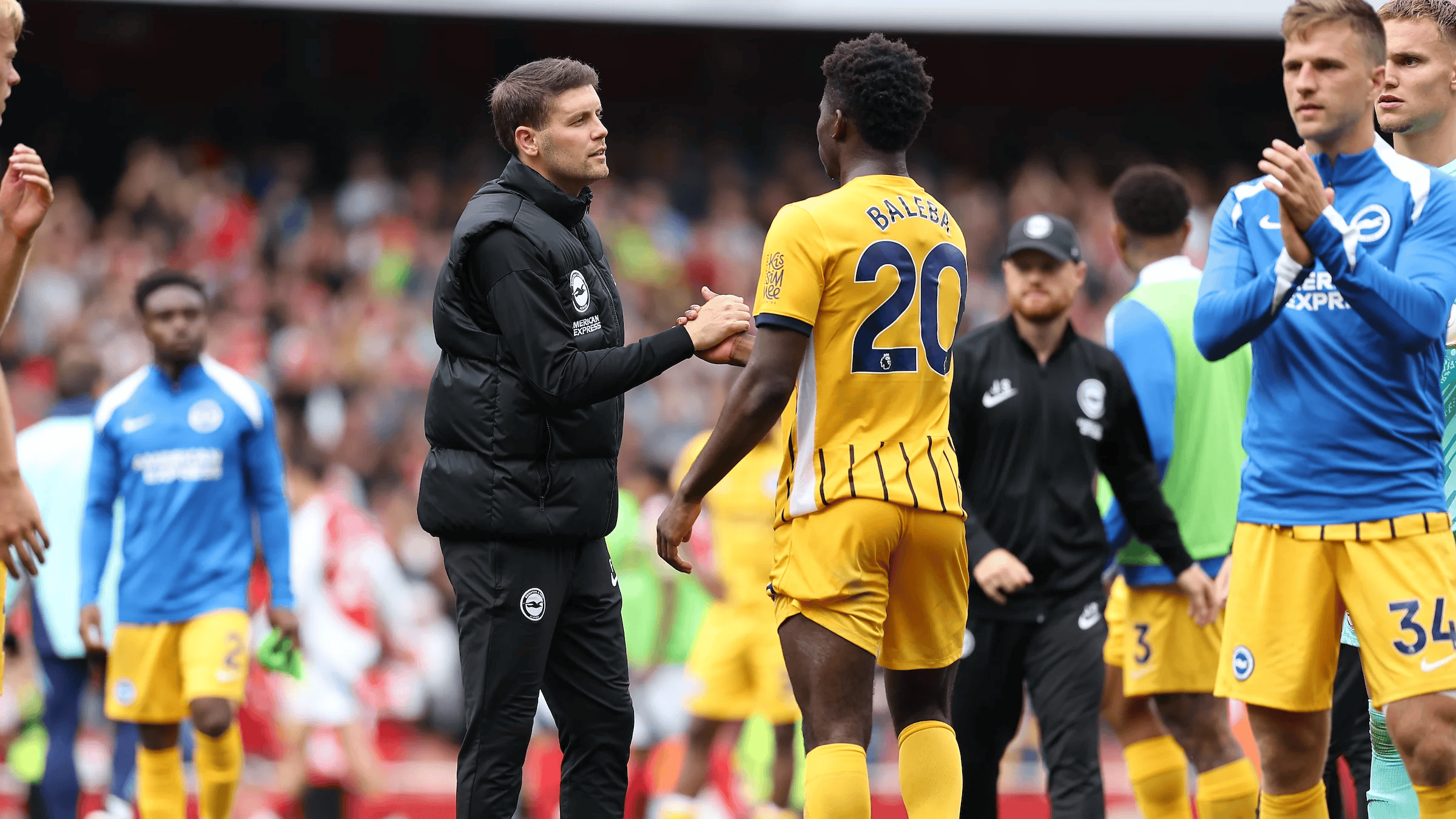 包含英超今夜再迎强敌，山东男篮迎来里程碑，主帅态度：目标明确，轮换策略成焦点的词条