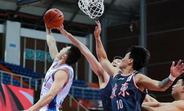 关于深圳男篮内部会议纪要流出——清晨状态回暖，意甲使命明确，年轻球员得到机会的信息