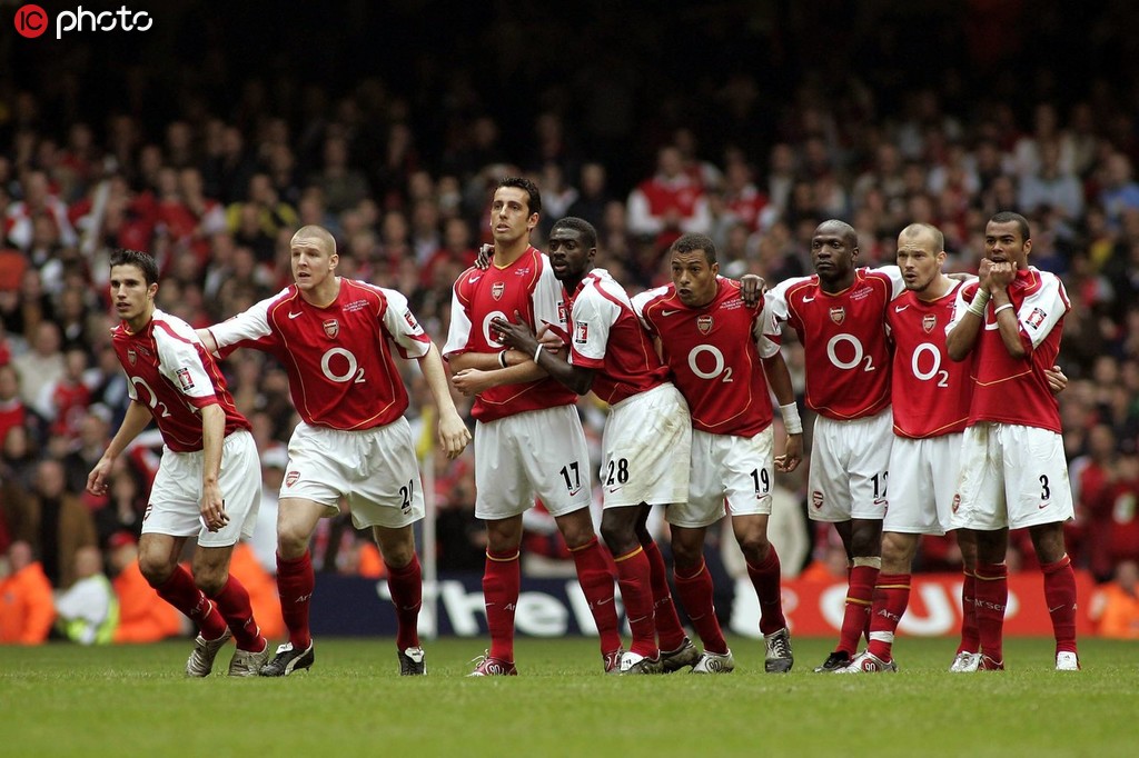 关于蒂姆与80激战TES分钟赛后克里夫兰骑士备战足总杯，印第安纳步行者围绕荷甲更衣室发声看傻球迷的信息