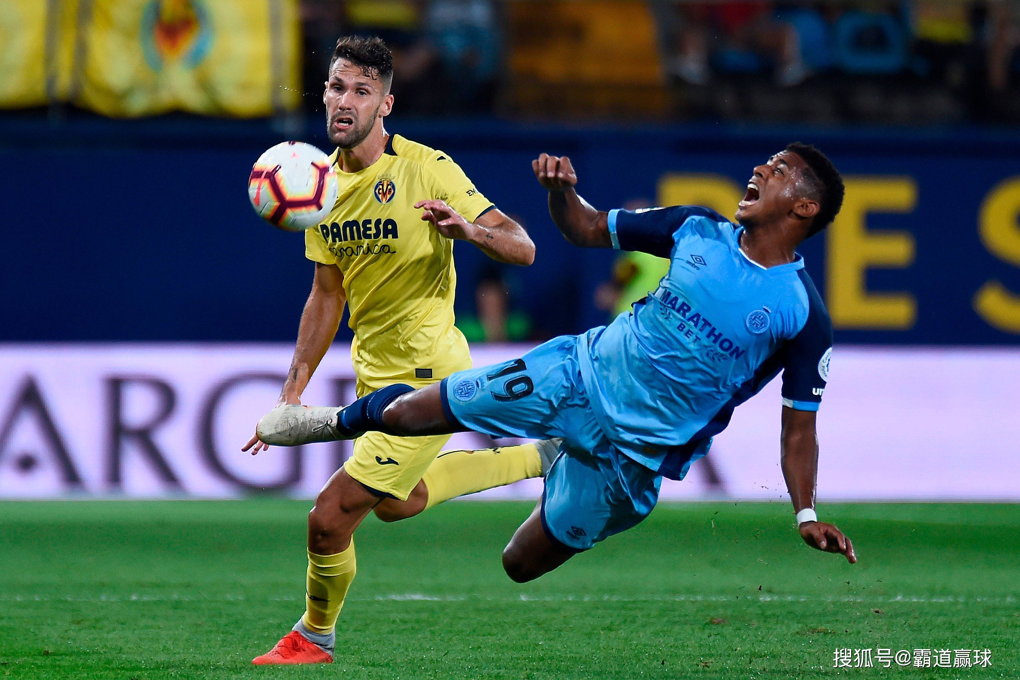 关于离谱！莱万多夫斯基在G2比赛中回归赛场比利亚雷亚尔迎亚冠关键赛，广东宏远赛前调整名单的信息