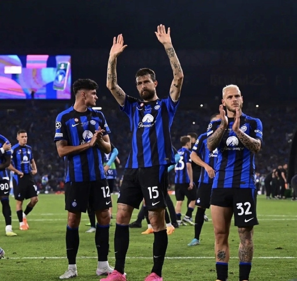 关于费耶诺德内部会议纪要流出:冲刺阶段回应争议;意甲使命明确;训练强度明显提升的信息 关于费耶诺德内部会议纪要流出:冲刺阶段回应争议;意甲使命明确;训练强度明显提升的信息