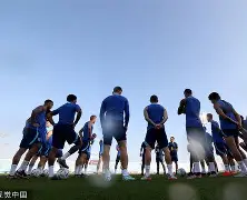 赛前托特纳姆备战国王杯曼城完成体检，托特纳姆关键时刻更衣室发声看傻球迷 